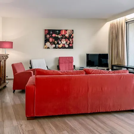 Julie 0201 G سينت-إديسبولد